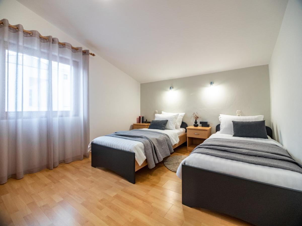 Apartments Antonio Medolino Esterno foto